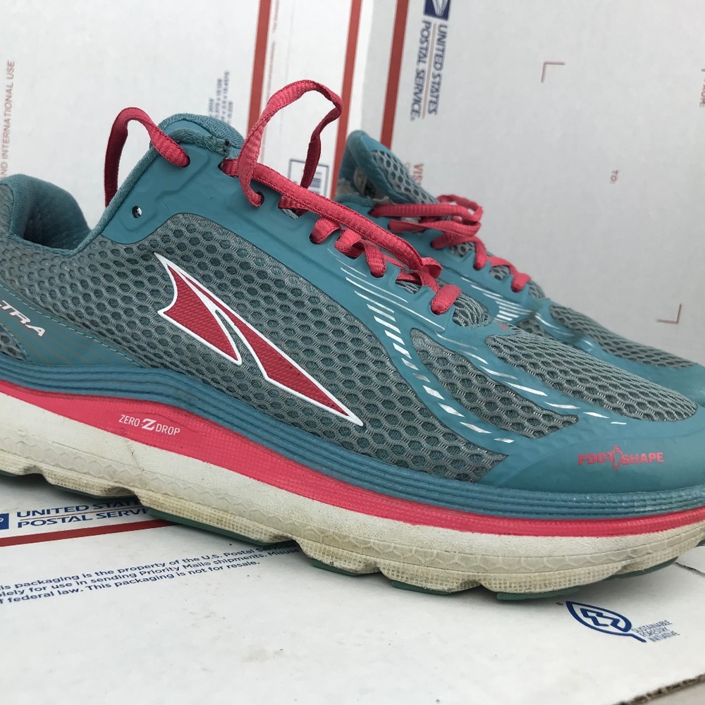 Altra Womens Paradigm 3 Pink AFW1739F-3 Size 10.5
